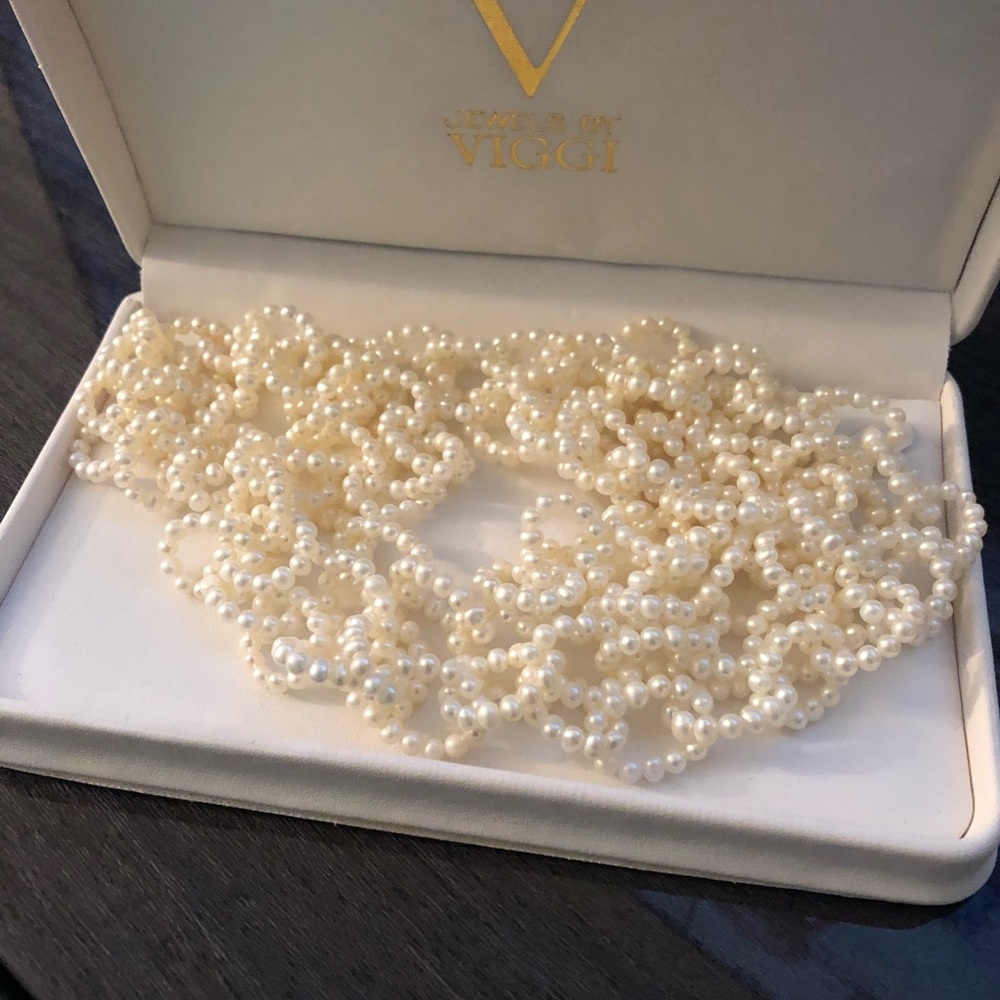 Pearl necklace